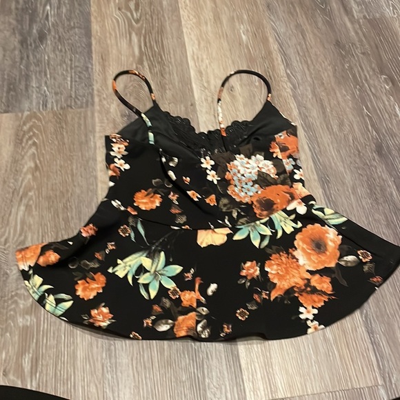 EUC Charlotte Russe medium lace trim, black and floral going out top - Picture 2 of 4